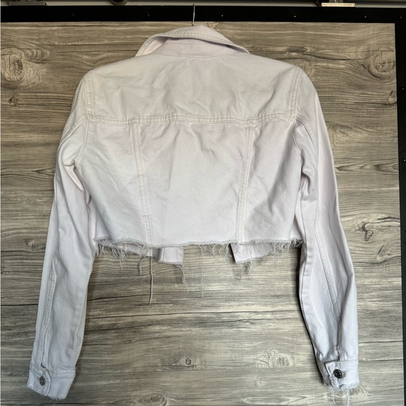 Zara Cropped White Denim Jacket Size Medium # 5252 078 250 - Picture 3 of 3